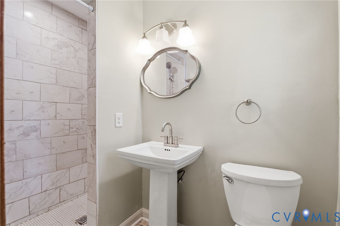 9257 Rochdale Ct