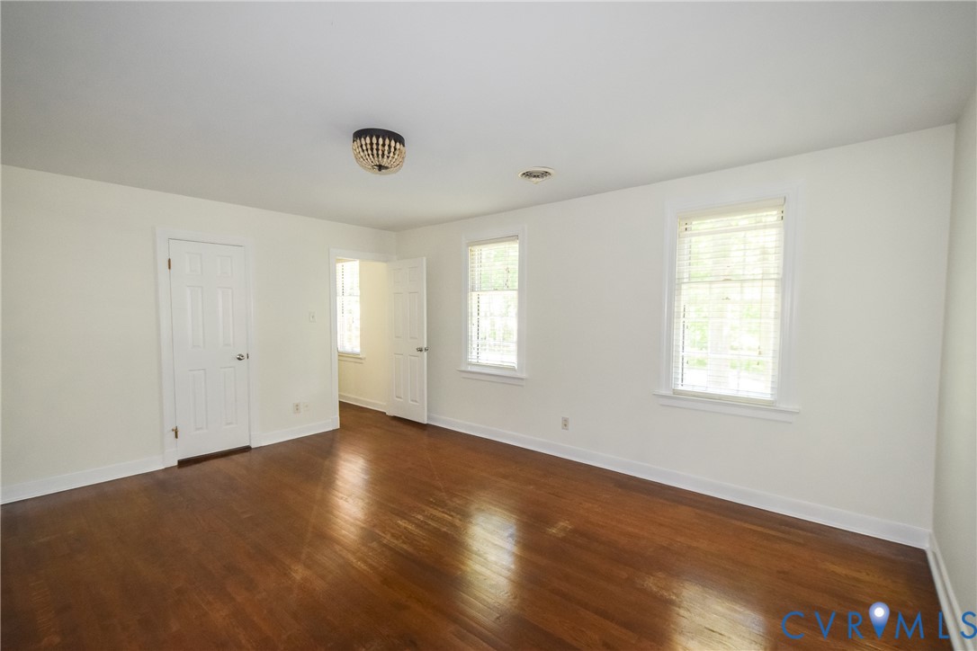 13921 Whitechapel Rd
