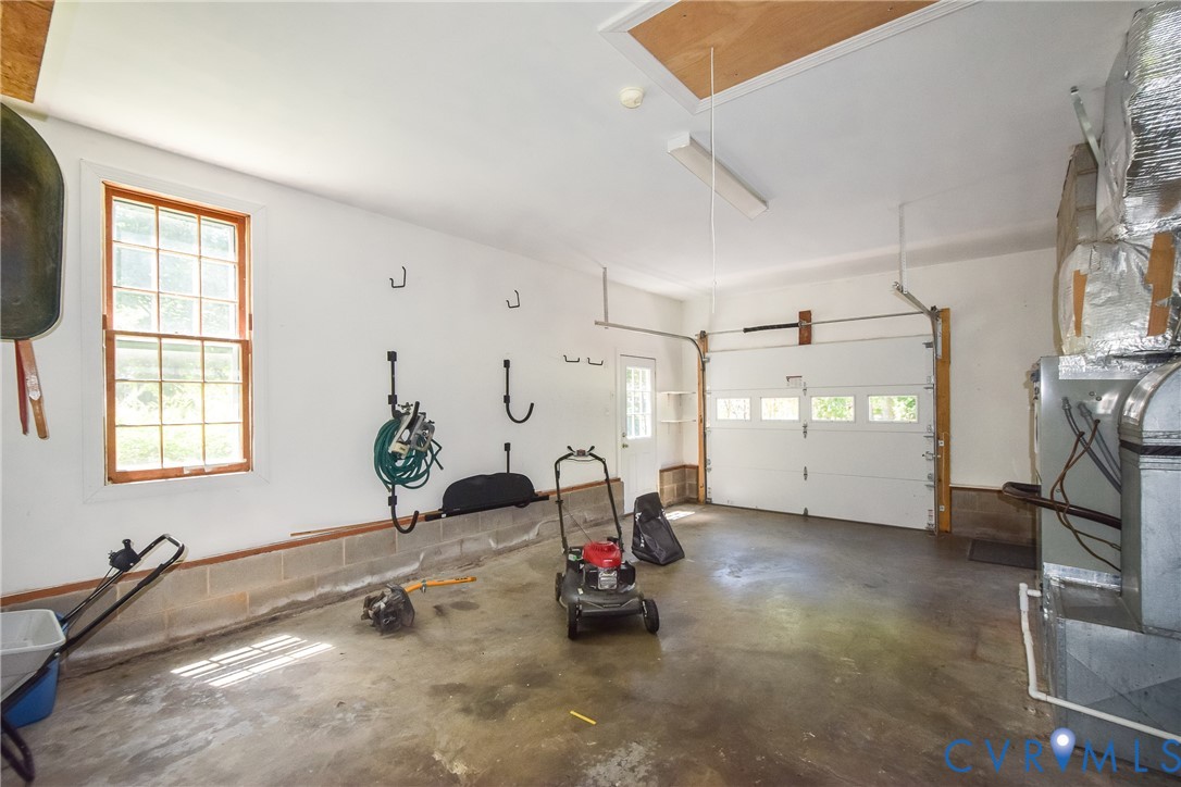 13921 Whitechapel Rd