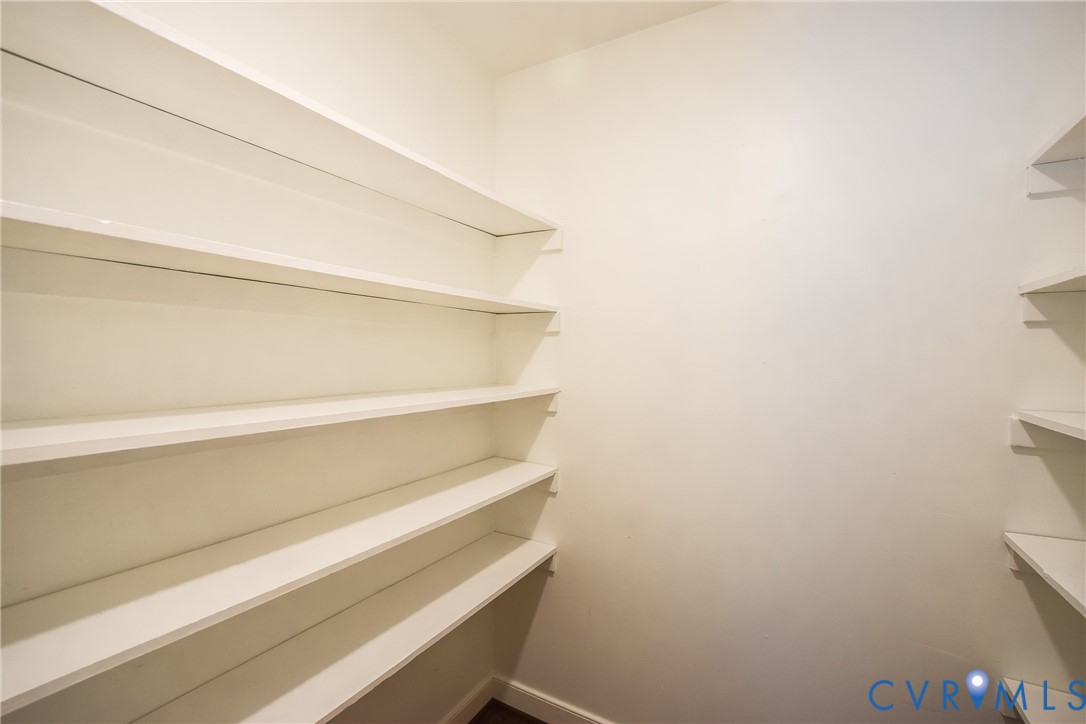 13921 Whitechapel Rd