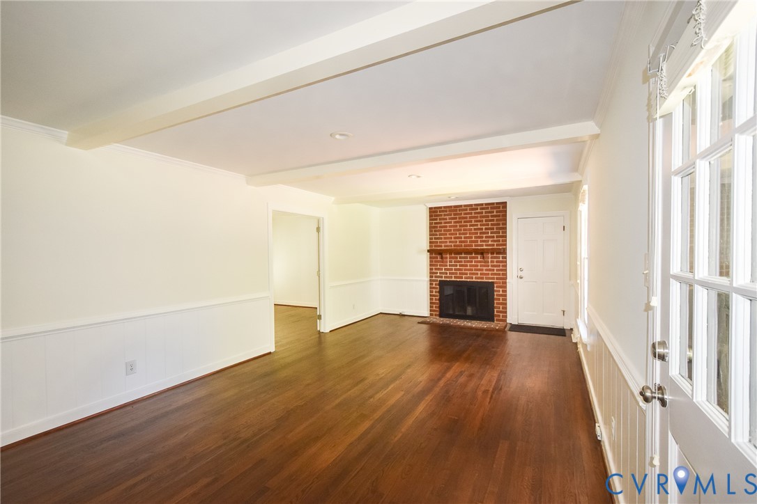 13921 Whitechapel Rd