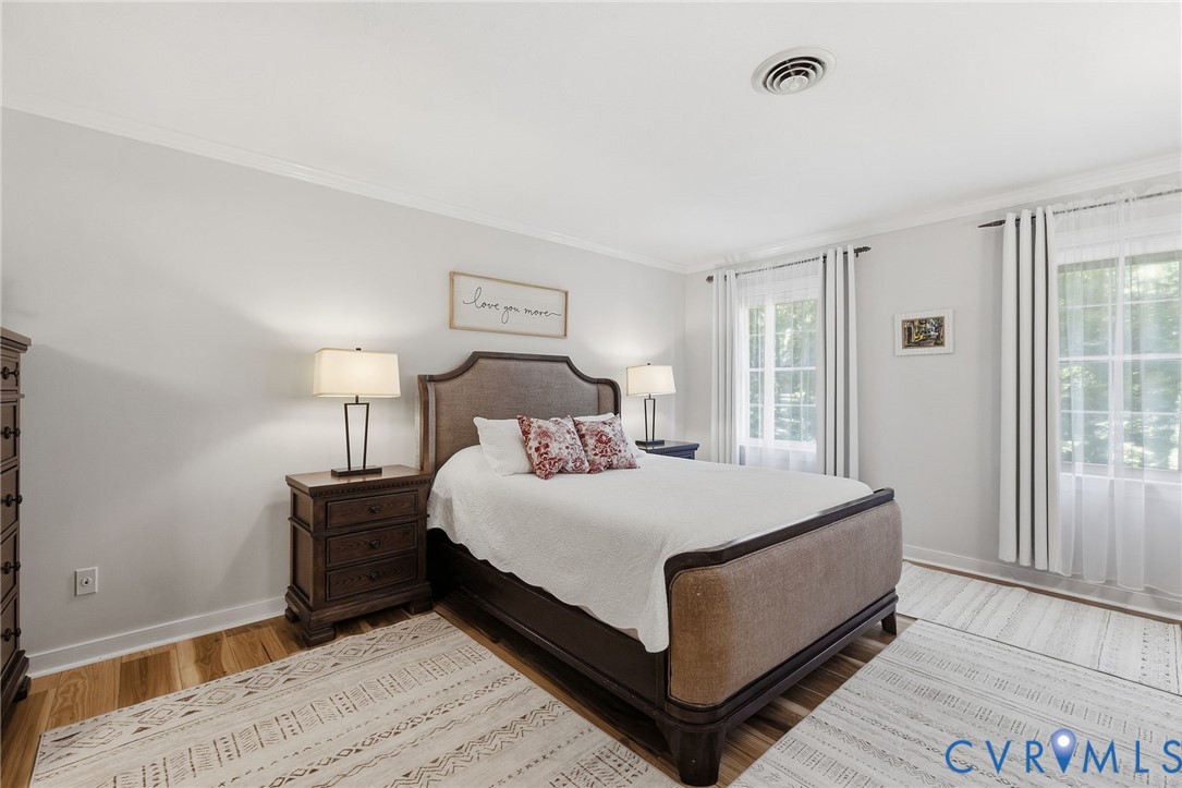 13411 Queensgate Rd