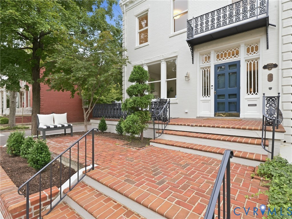 1901 Hanover Ave