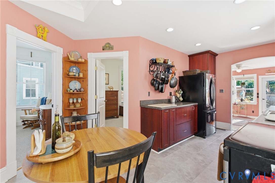 3031 Grayland Ave