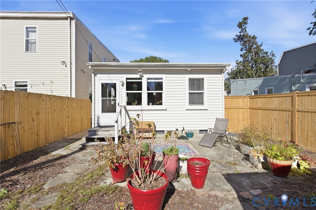 3031 Grayland Ave