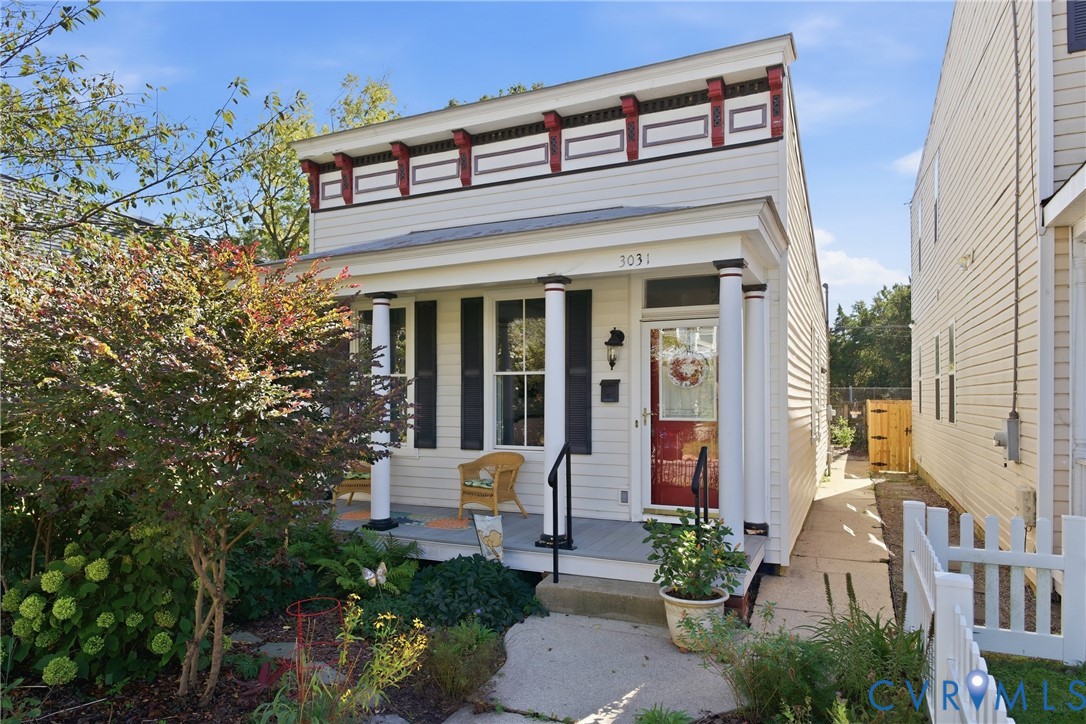 3031 Grayland Ave