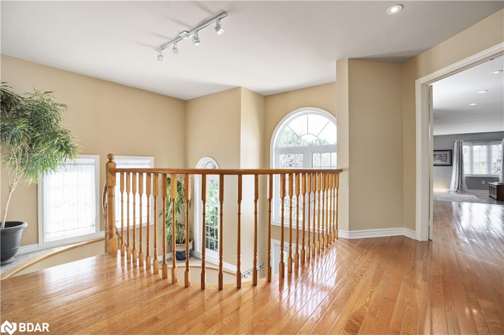 19 Grand Forest Drive