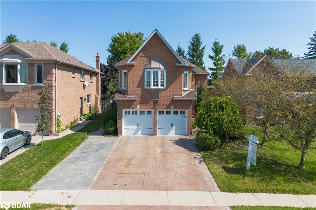 19 Grand Forest Drive