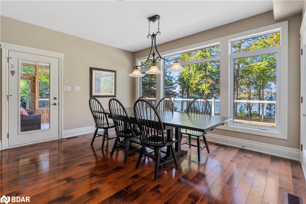 1220 Shoreview Drive