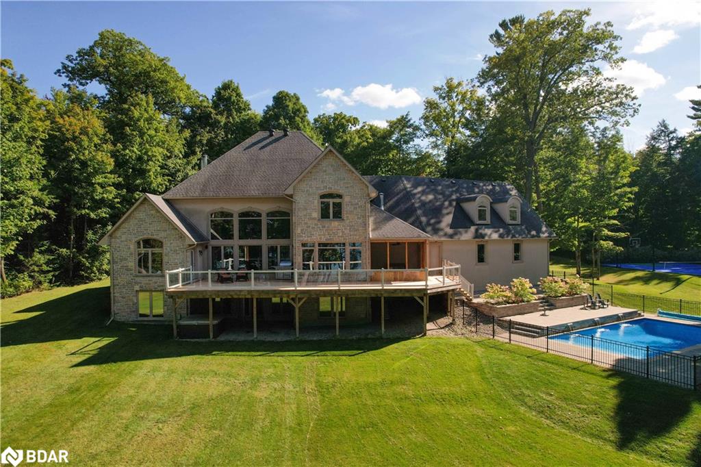 1220 Shoreview Drive