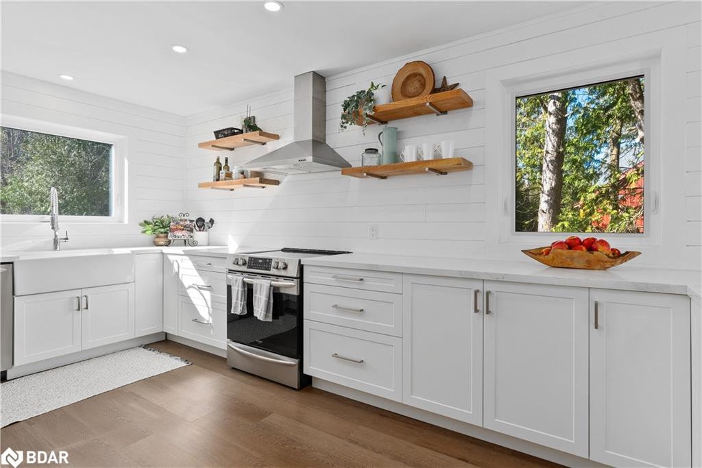 2371 Lakeshore Road E, Oro-Medonte