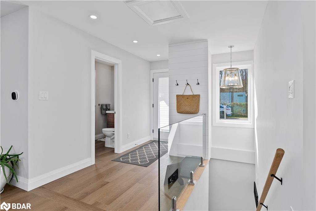 2371 Lakeshore Road E, Oro-Medonte