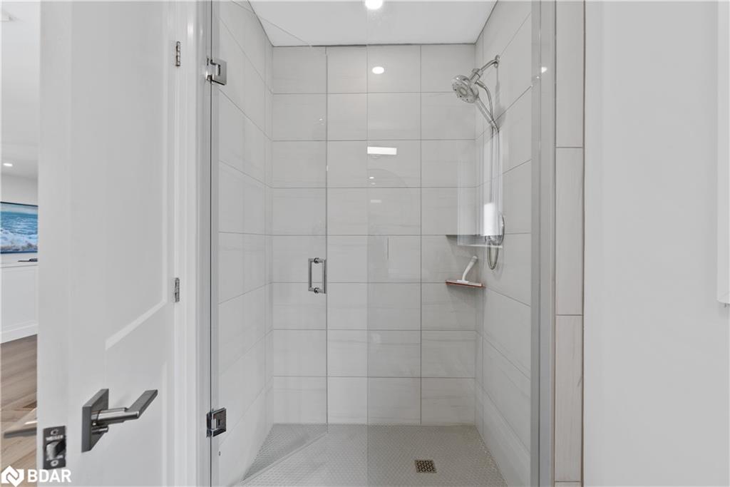 2371 Lakeshore Road E, Oro-Medonte