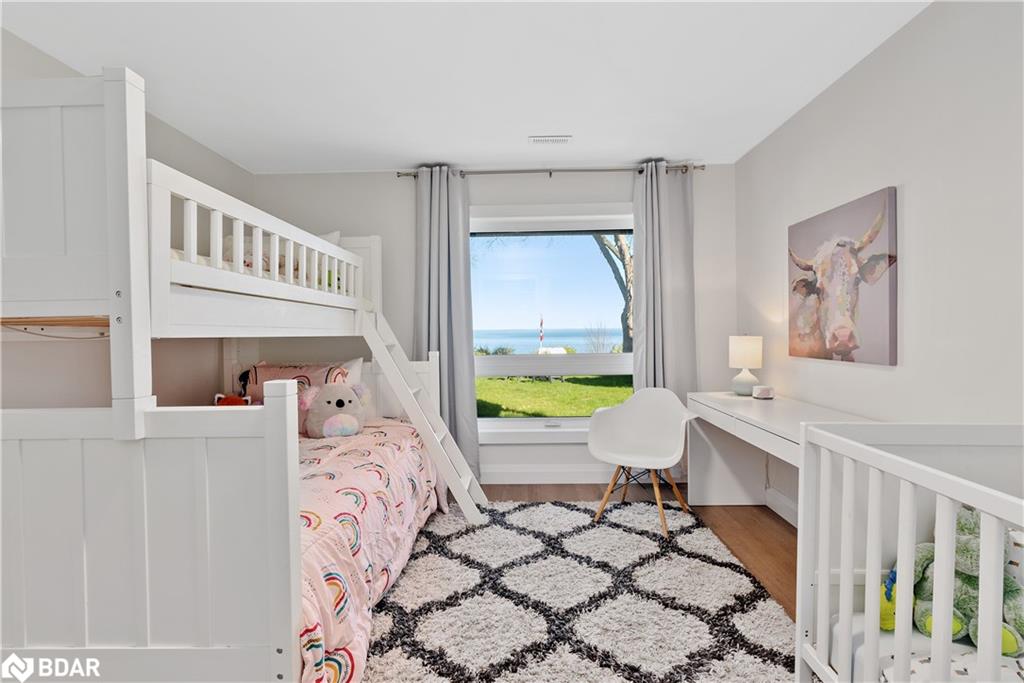 2371 Lakeshore Road E, Oro-Medonte