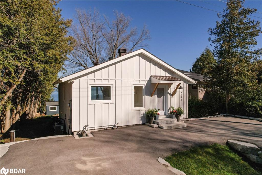 2371 Lakeshore Road E, Oro-Medonte