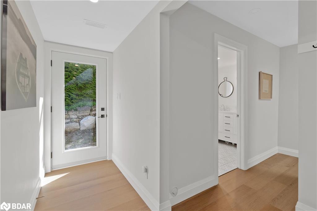 2371 Lakeshore Road E, Oro-Medonte