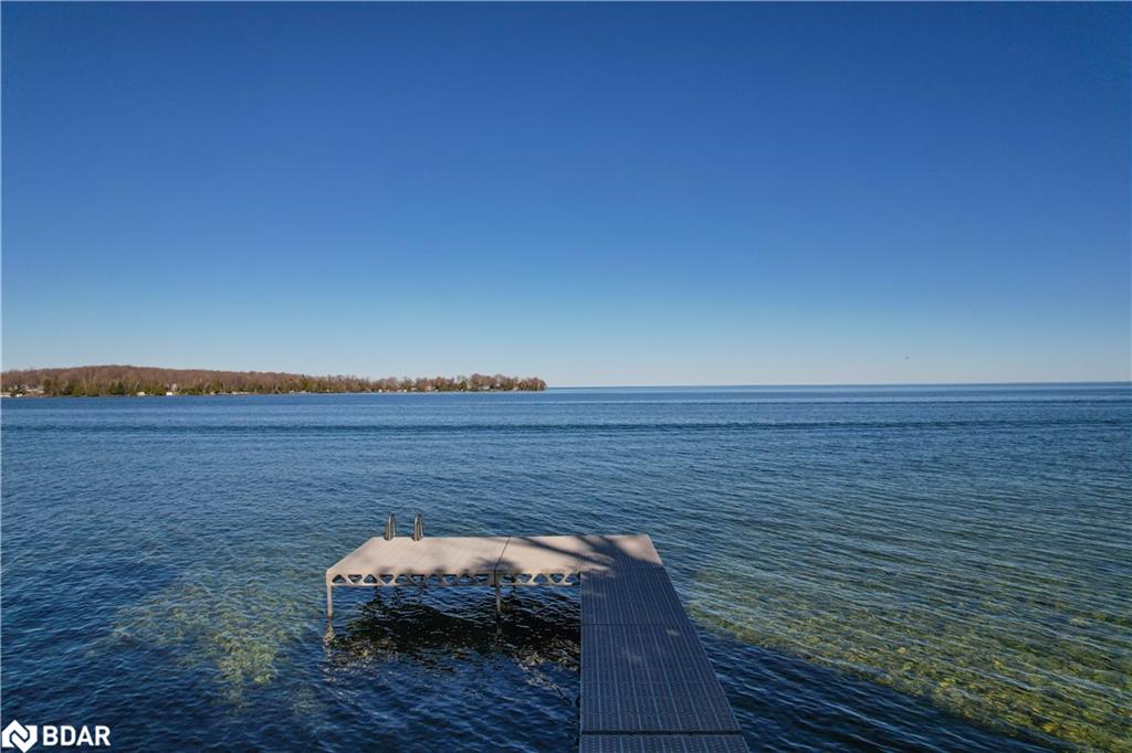 2371 Lakeshore Road E, Oro-Medonte