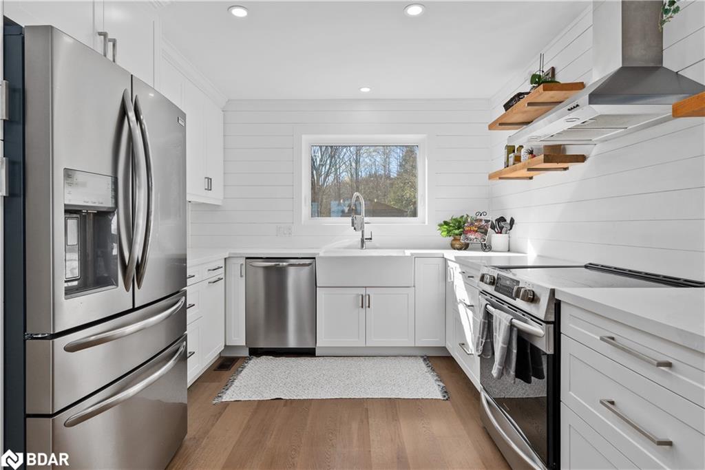 2371 Lakeshore Road E, Oro-Medonte