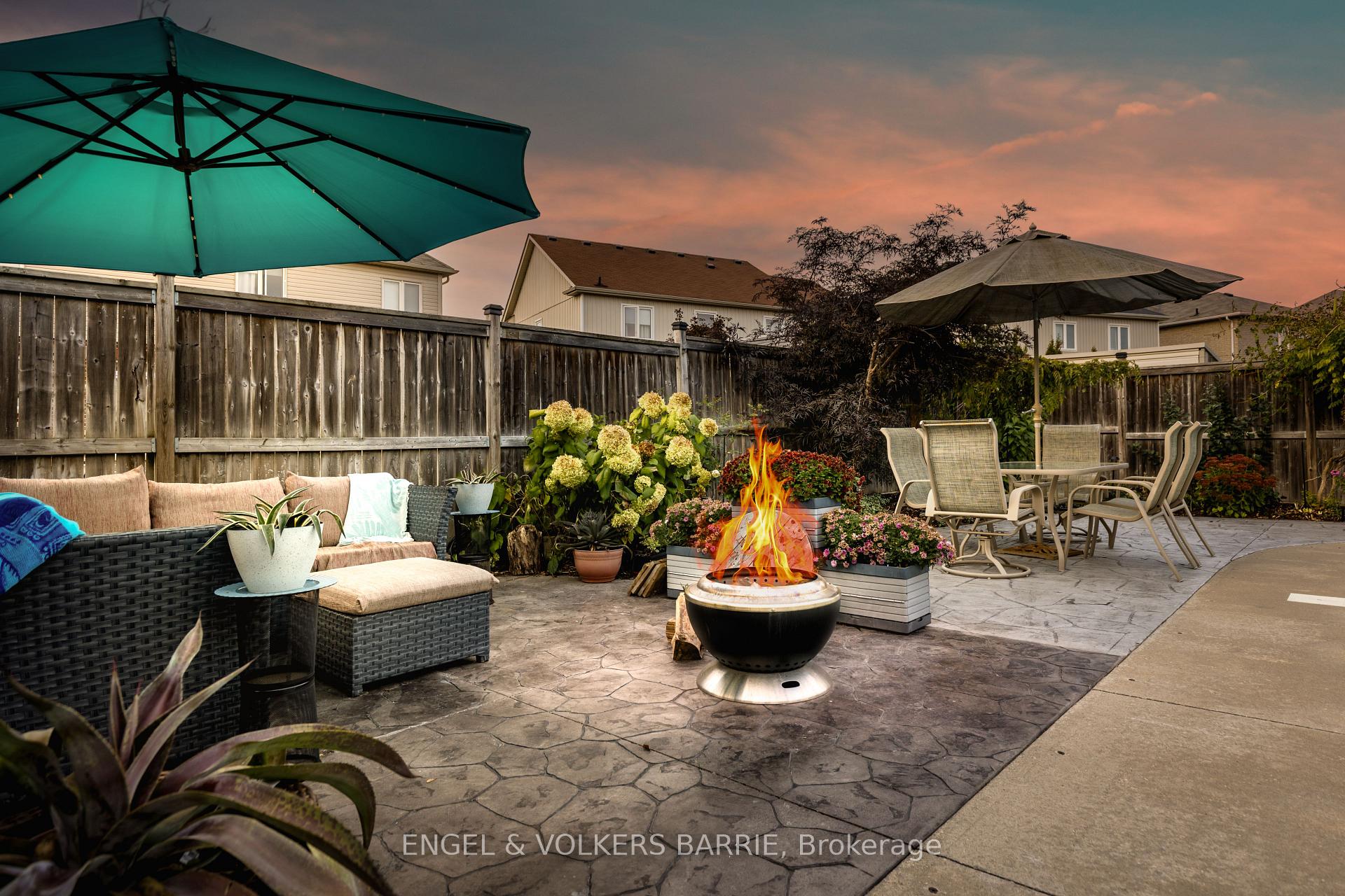 24 Legion Way, Essa, ON L3W 0M7