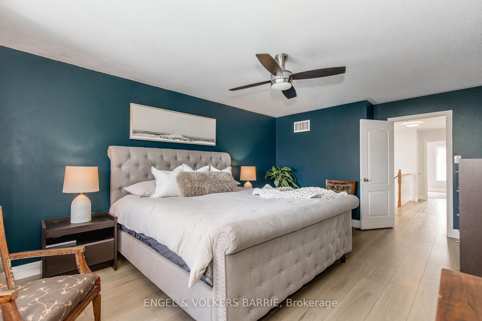 24 Legion Way, Essa, ON L3W 0M7