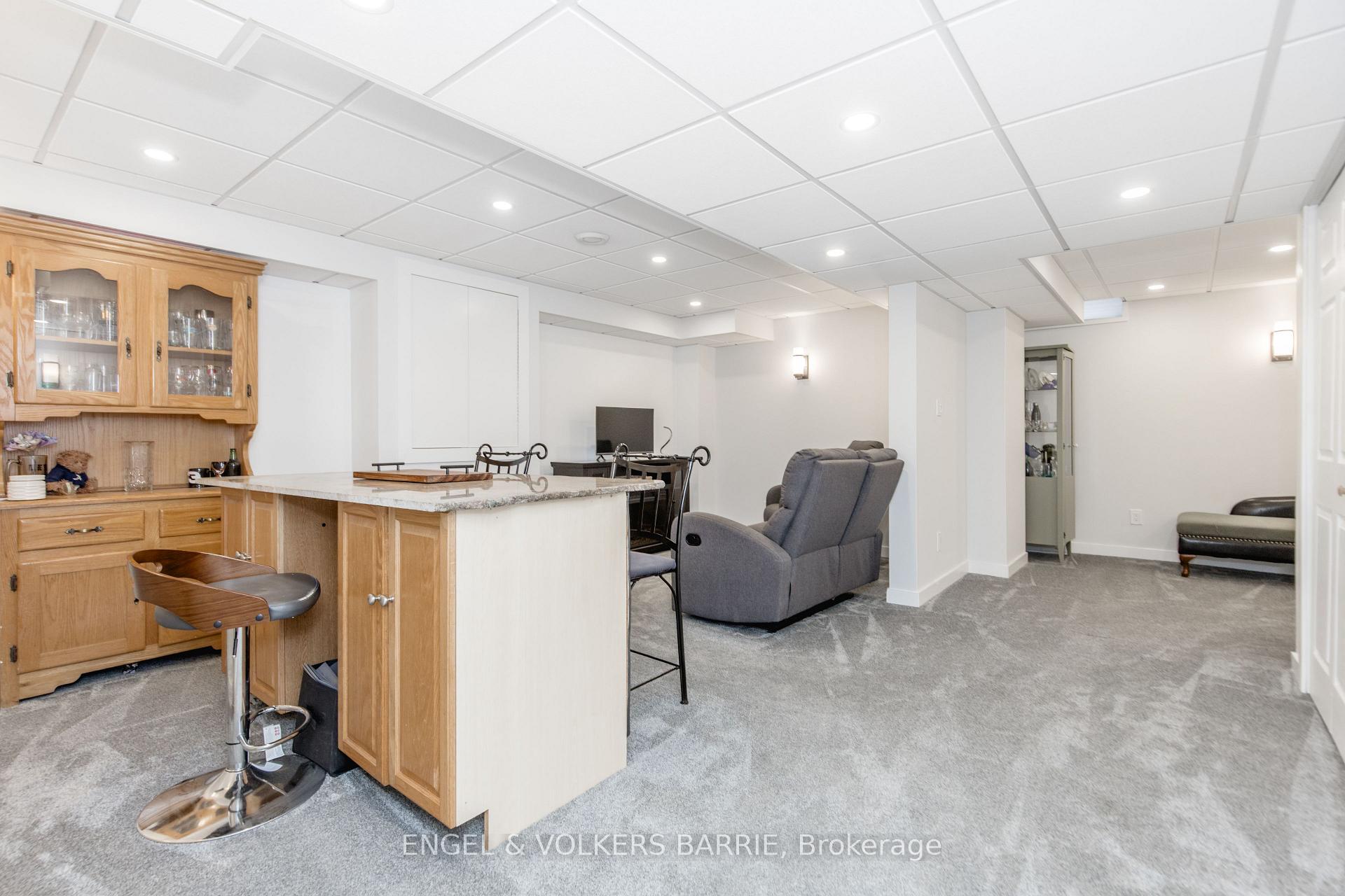 24 Legion Way, Essa, ON L3W 0M7