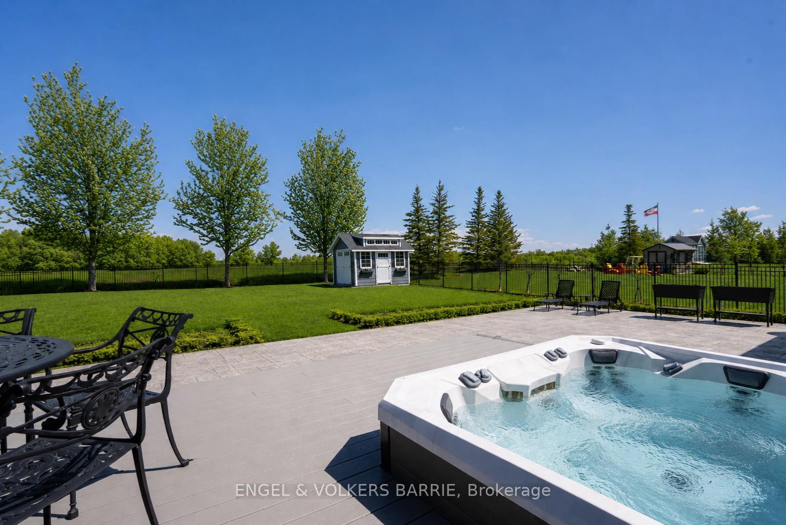 327 Sunnybrae Avenue