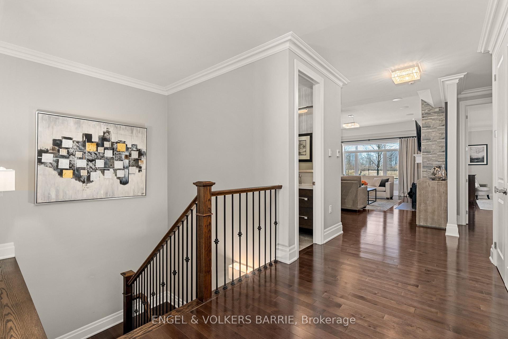 327 Sunnybrae Avenue