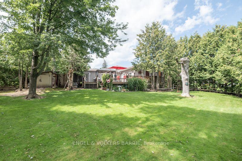 1 Western Avenue