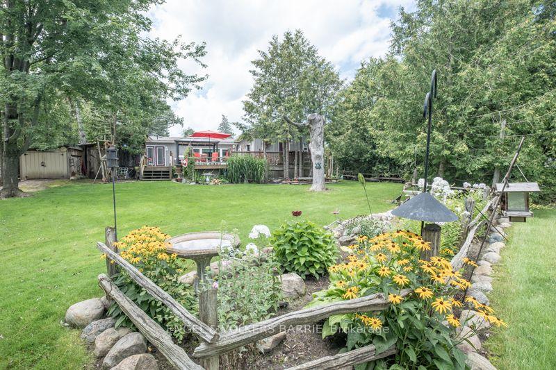 1 Western Avenue