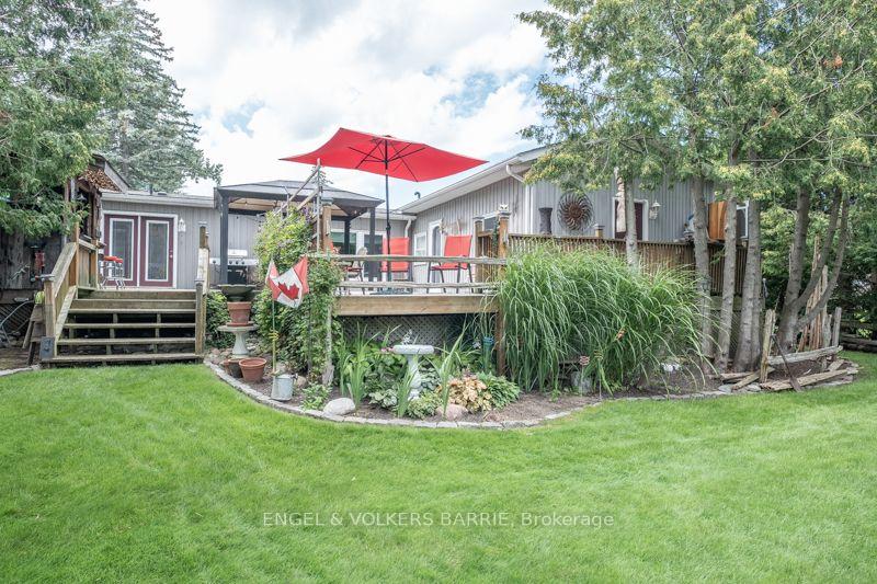 1 Western Avenue