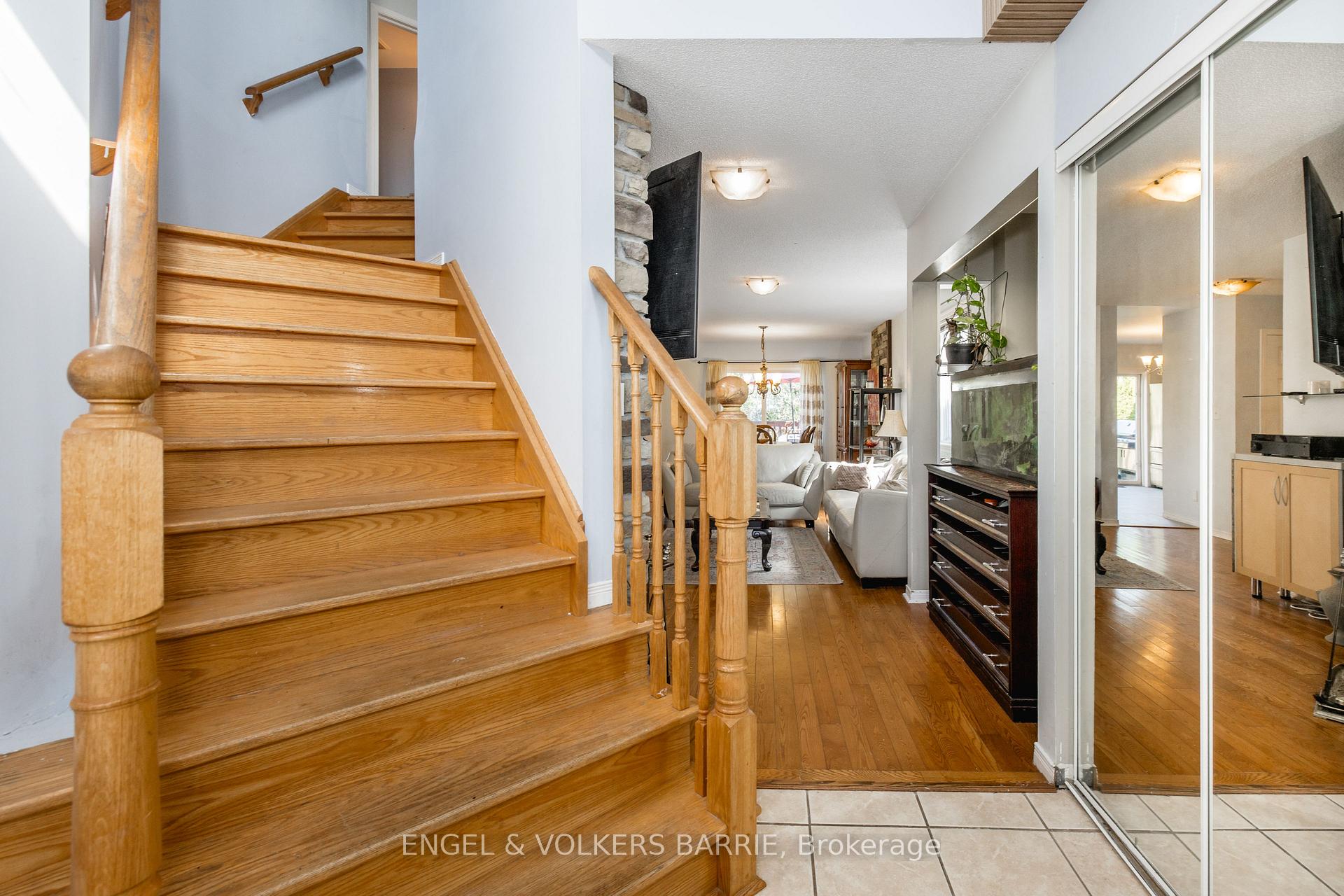 1376 Rankin Way