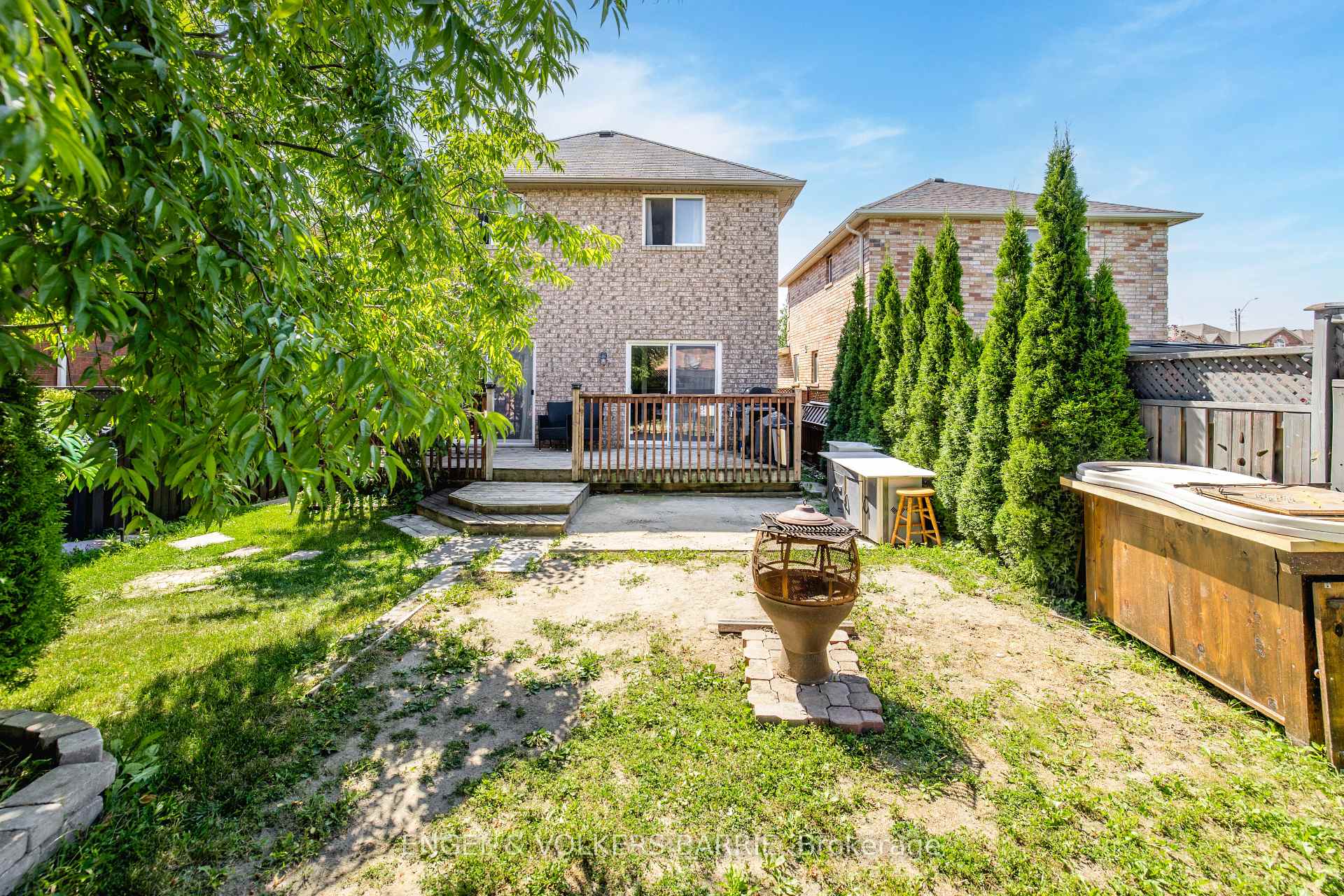1376 Rankin Way