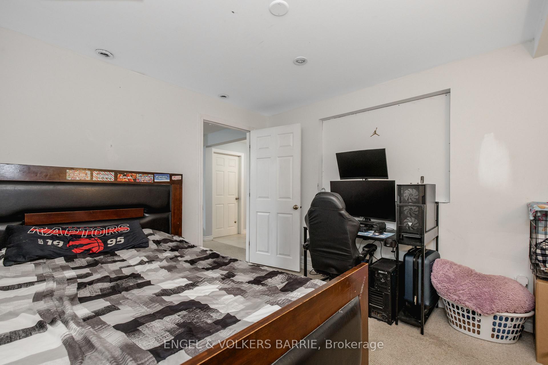 1376 Rankin Way