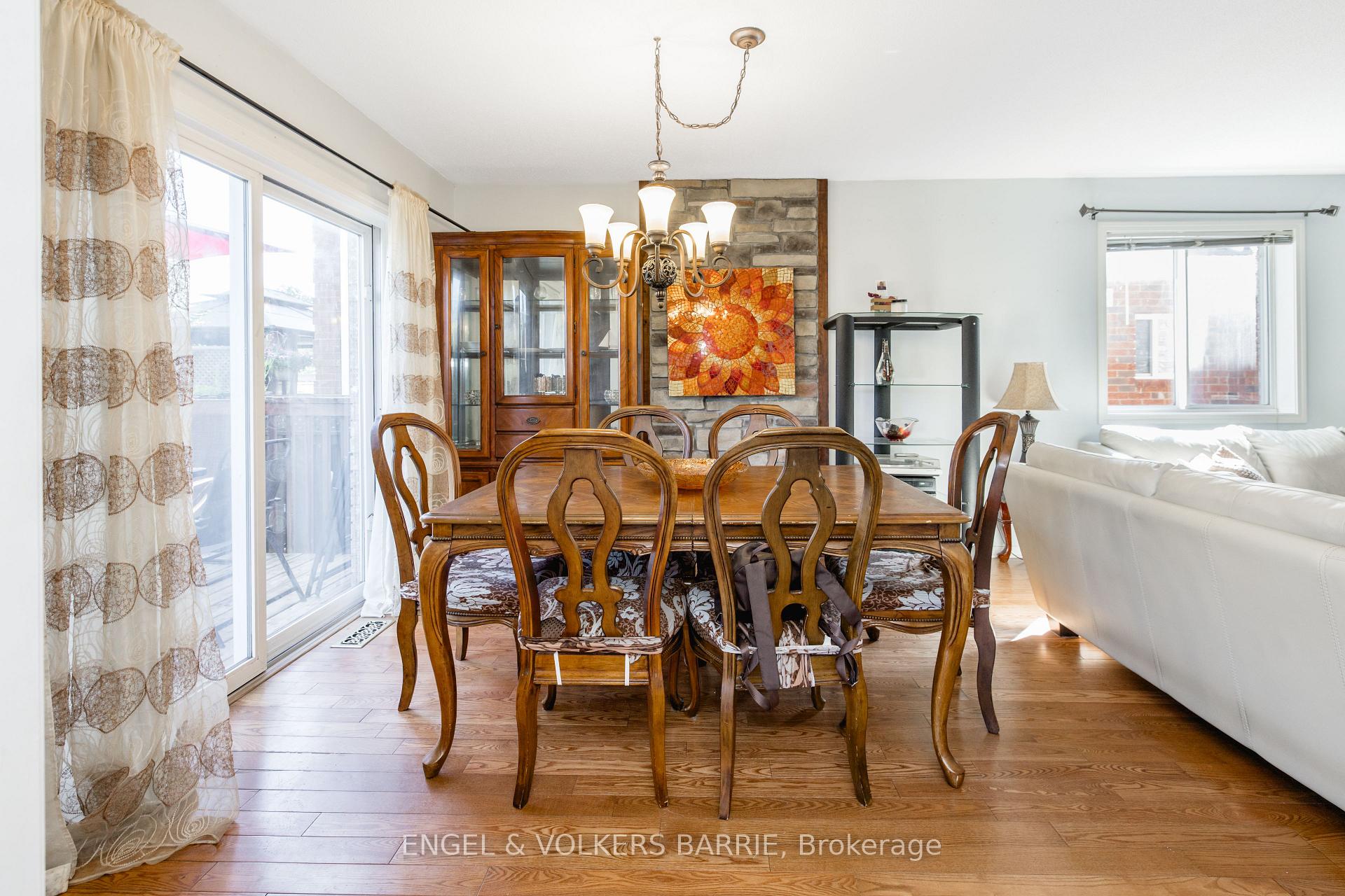 1376 Rankin Way