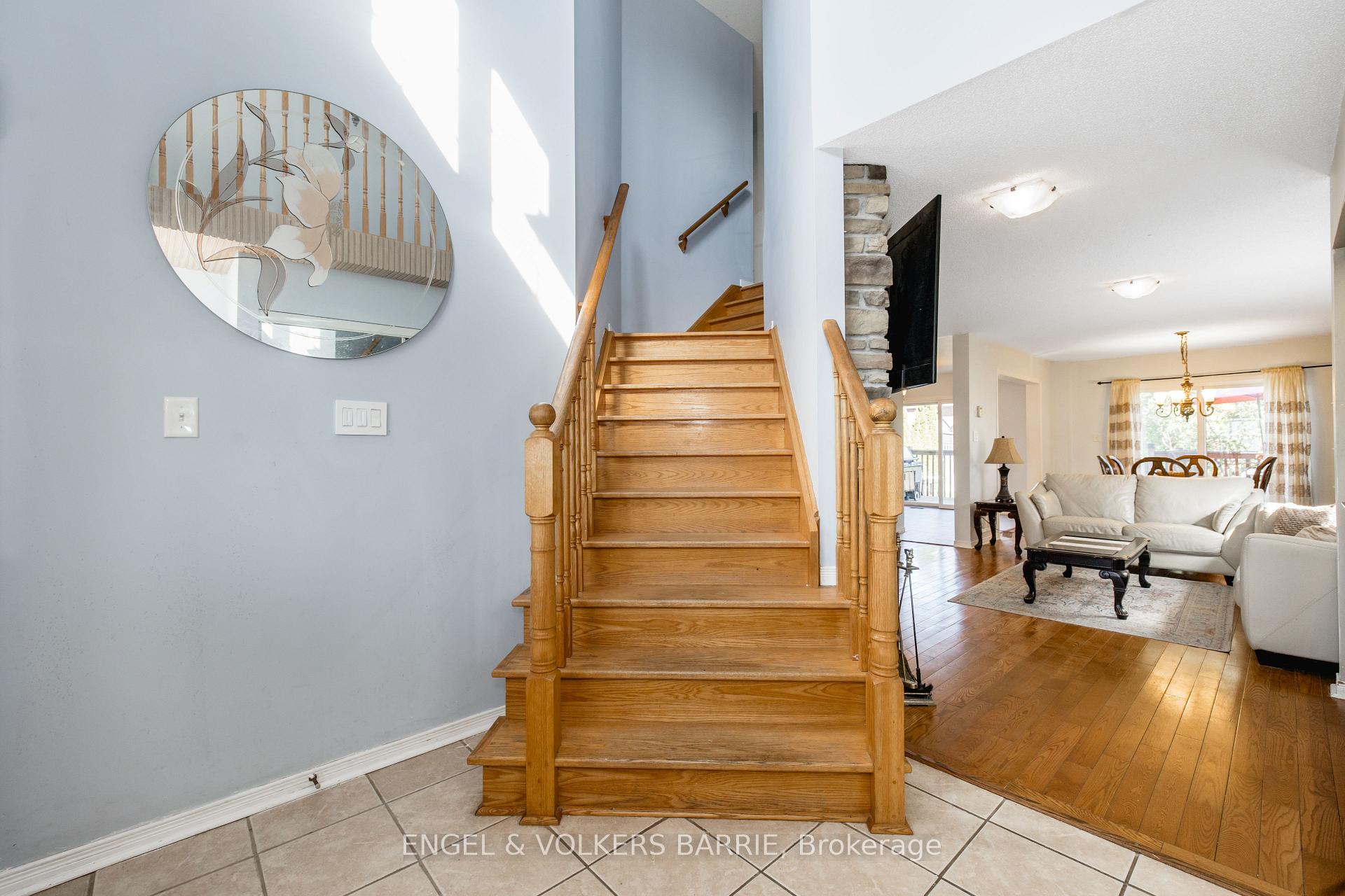 1376 Rankin Way