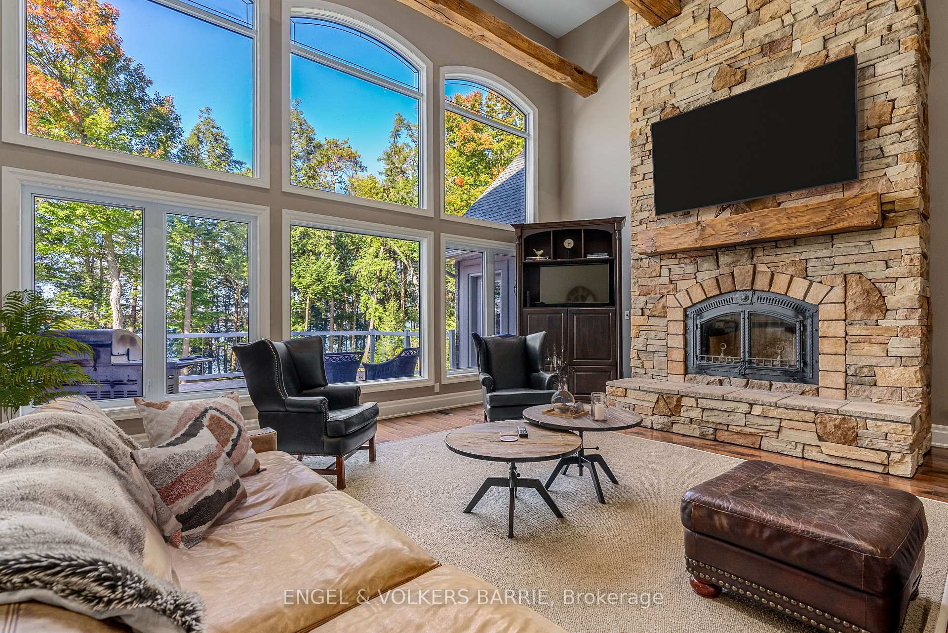 1220 Shoreview Drive