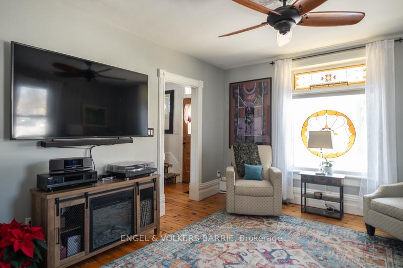 17 N Frances Street N