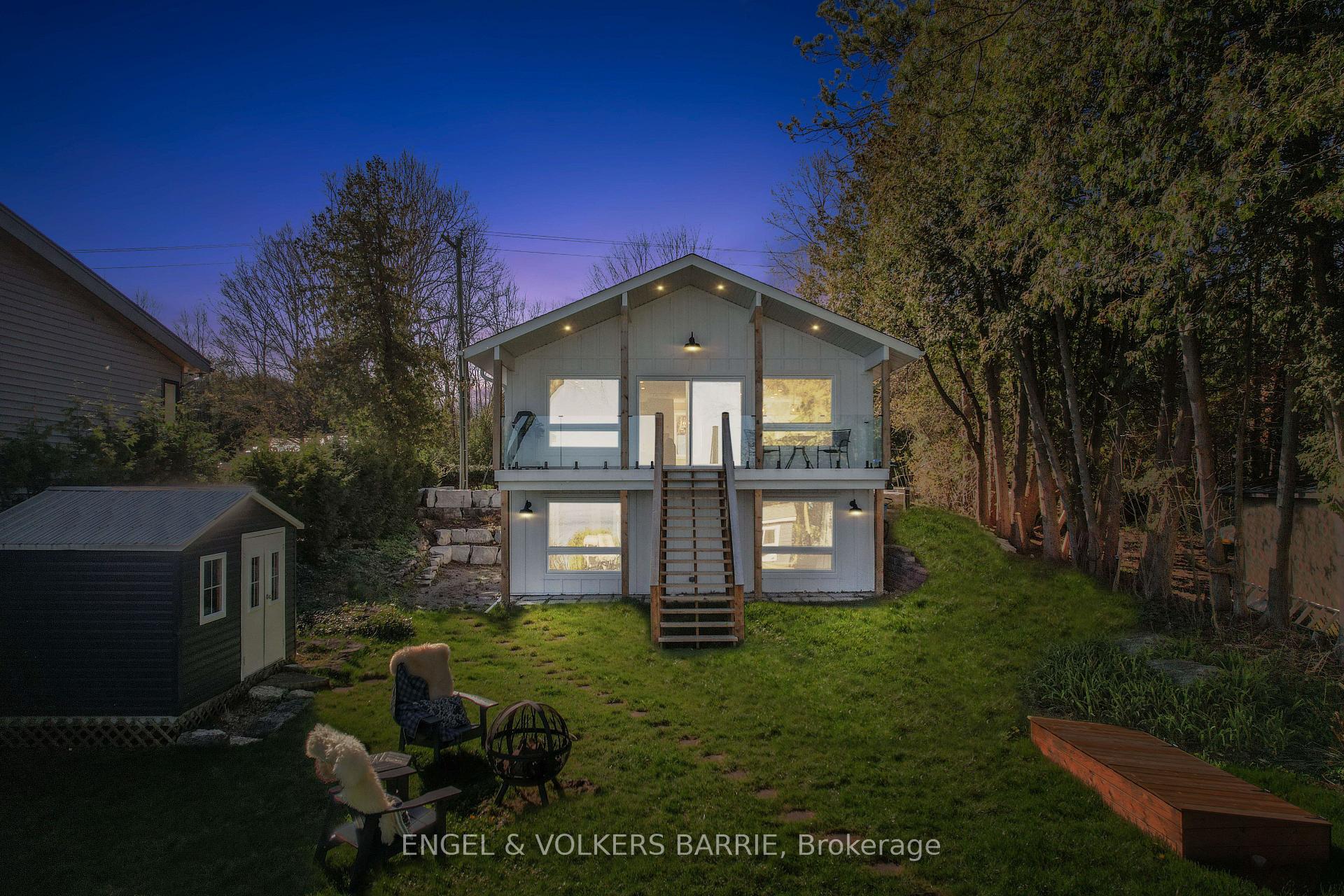 2371 Lakeshore Road E