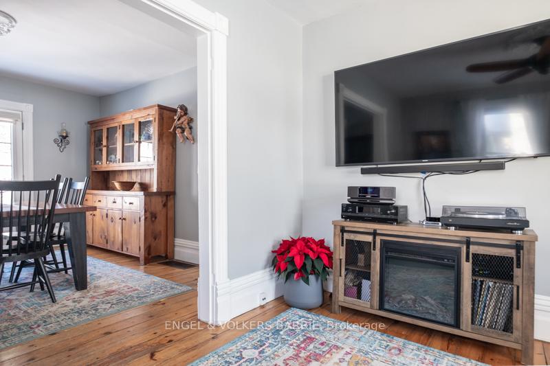 17 N Frances Street N