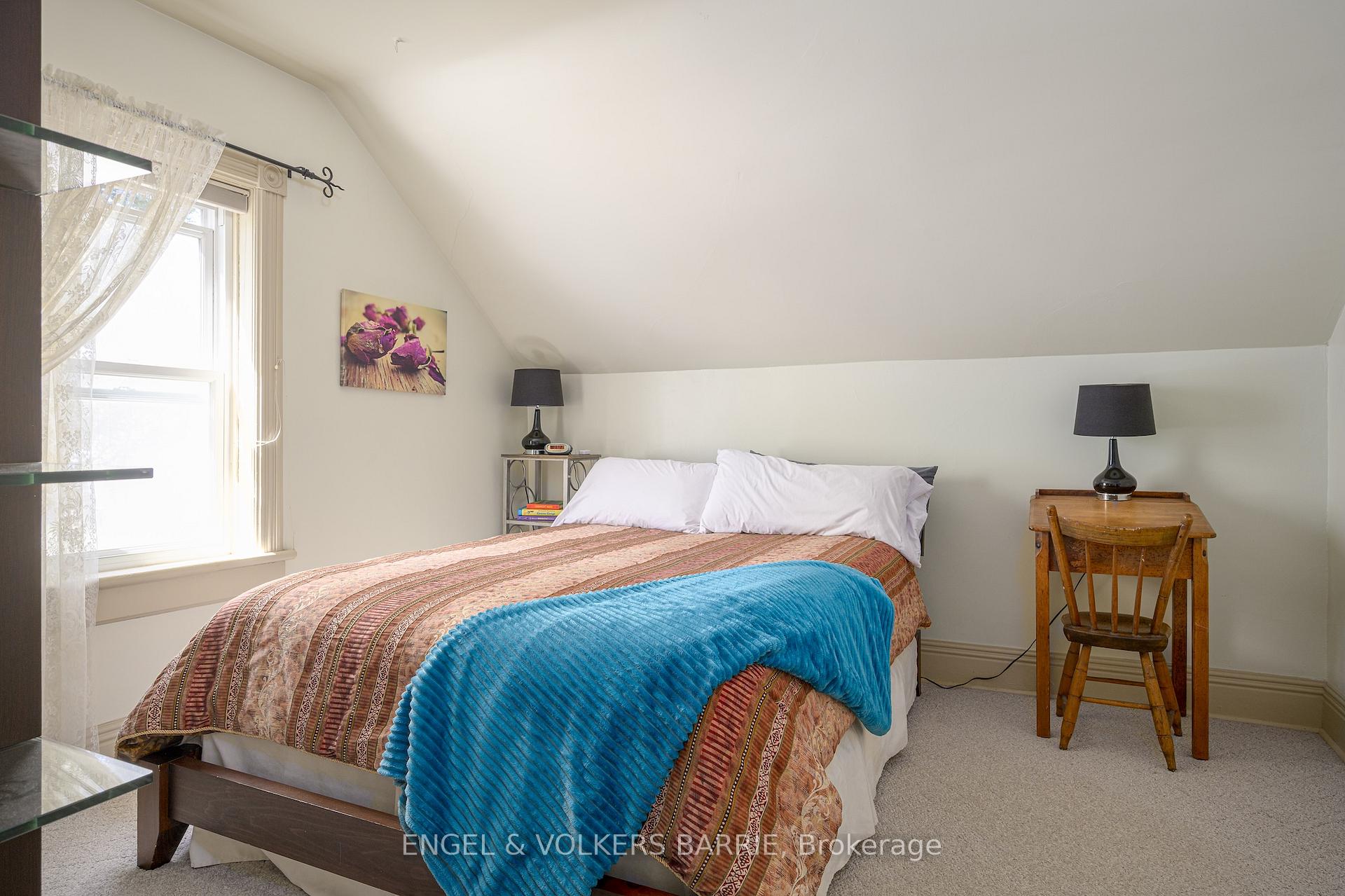 17 N Frances Street N