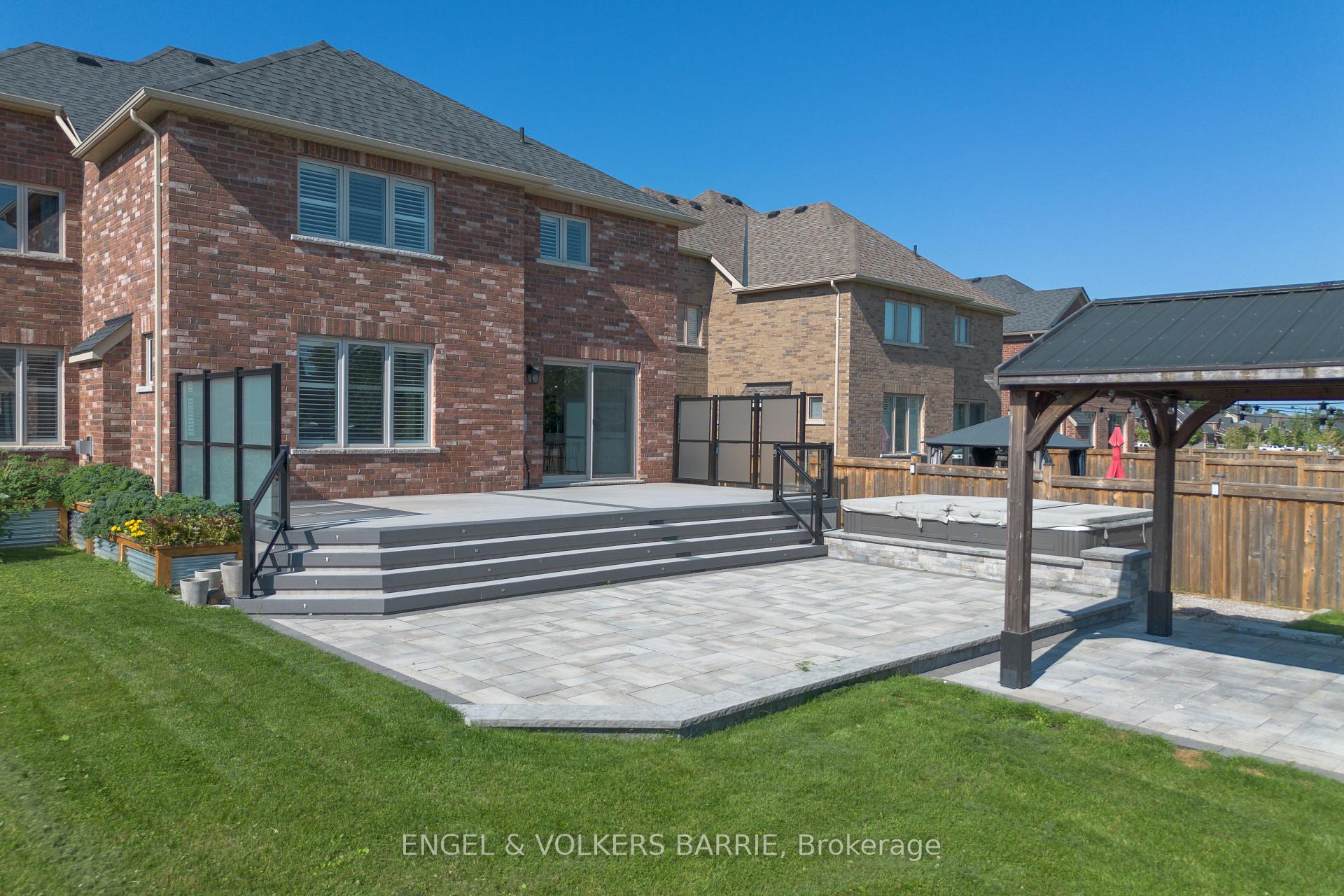 61 Oliver's Mill Road, Springwater, ON L9X 0S7