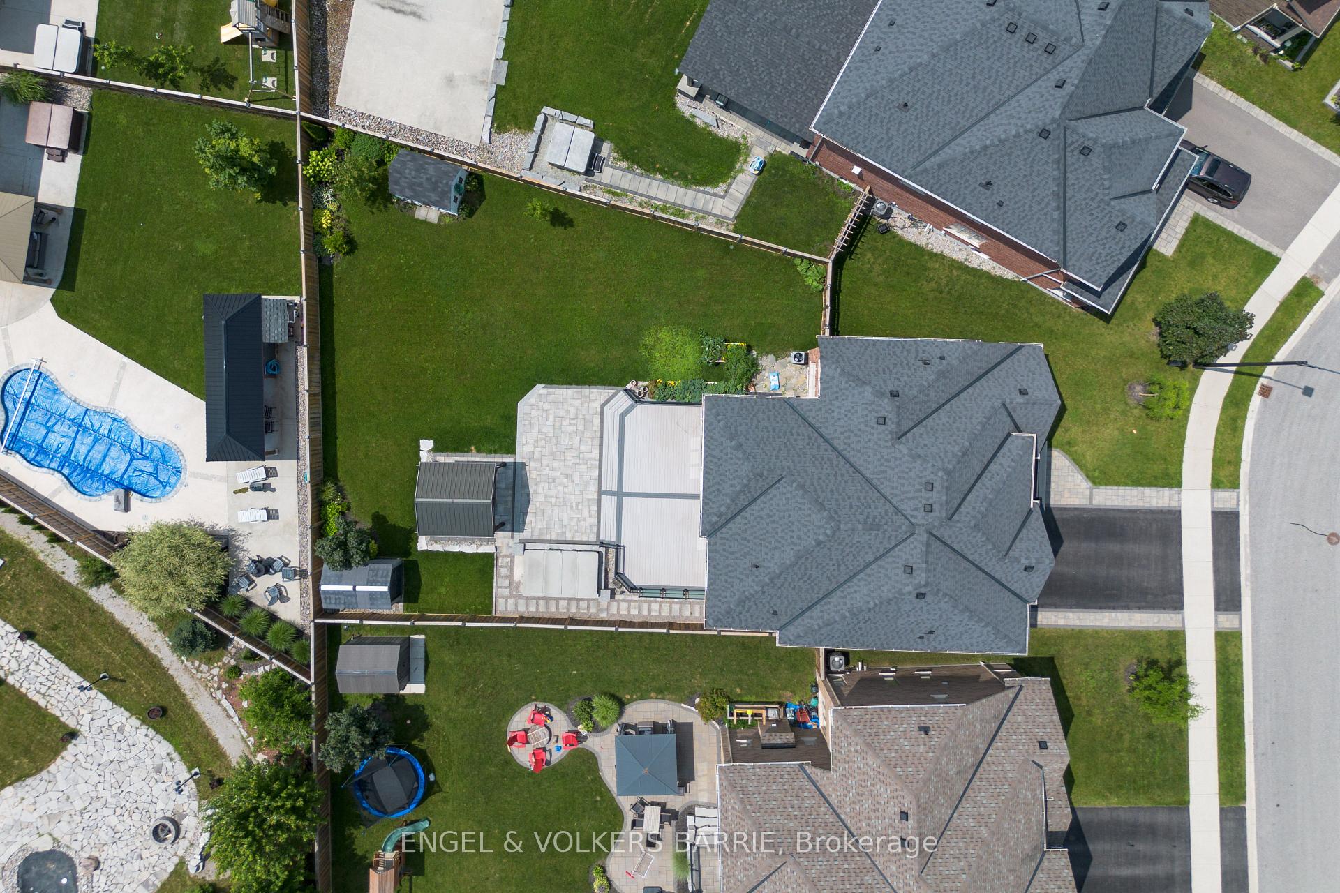 61 Oliver's Mill Road, Springwater, ON L9X 0S7