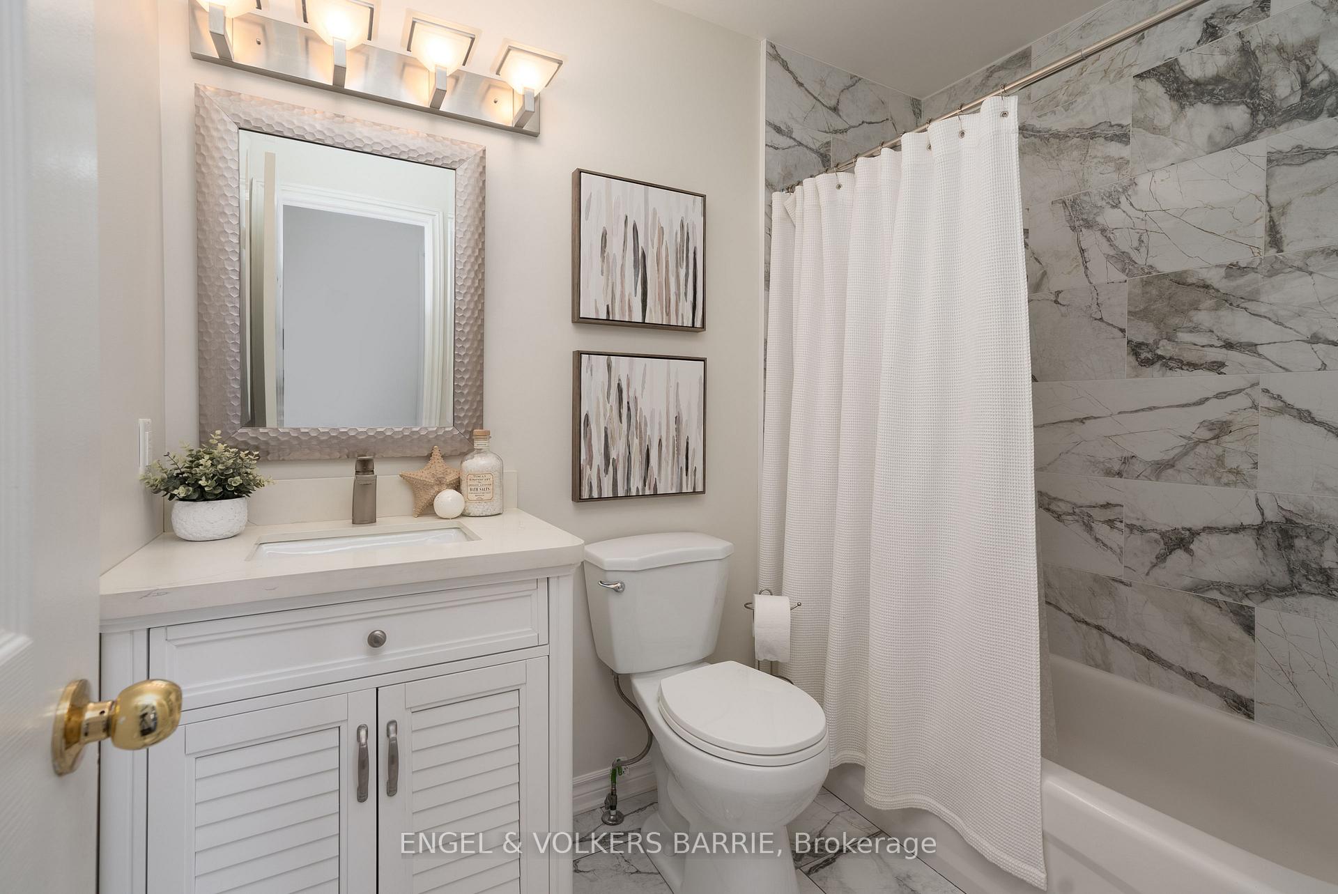 302 Livingstone Street E, Barrie, ON L4M 6P3