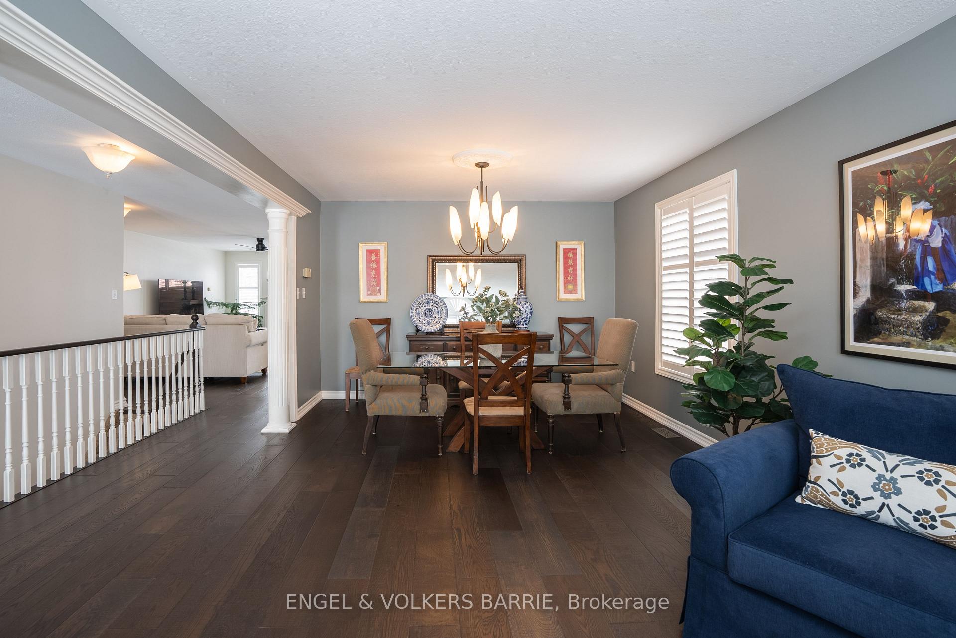 302 Livingstone Street E, Barrie, ON L4M 6P3