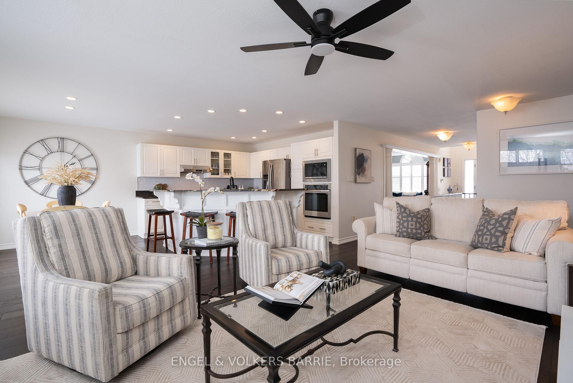 302 Livingstone Street E, Barrie, ON L4M 6P3