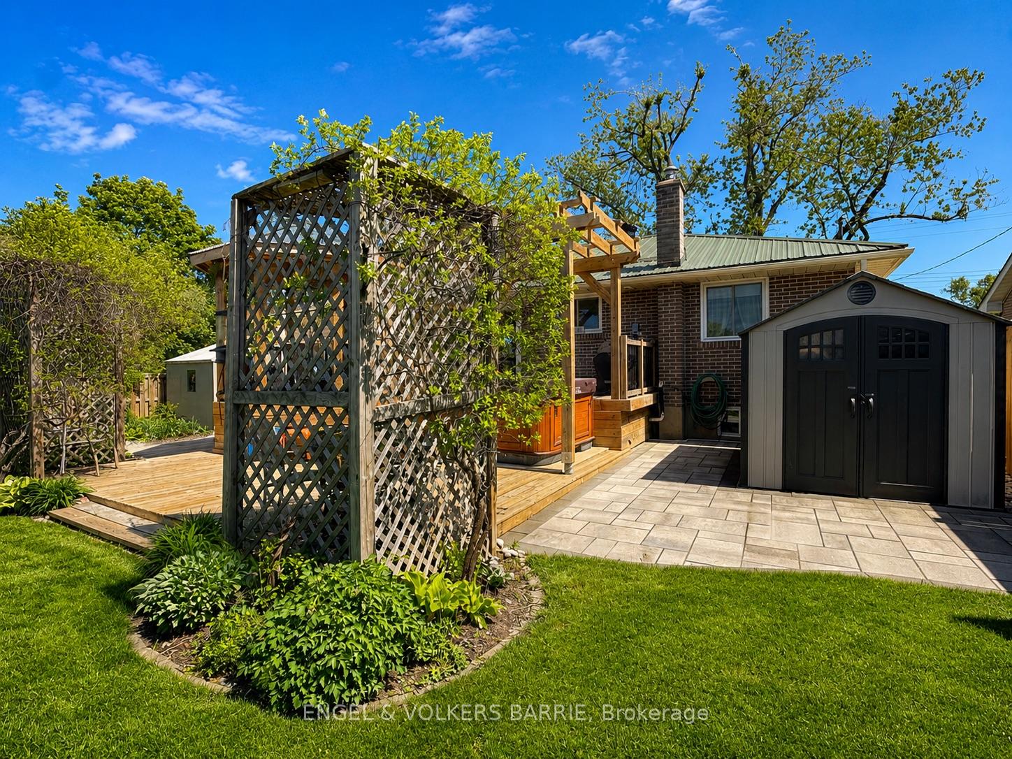 68 Ottaway Avenue
