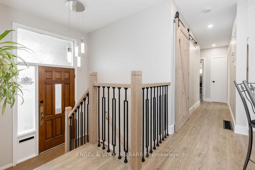 68 Ottaway Avenue