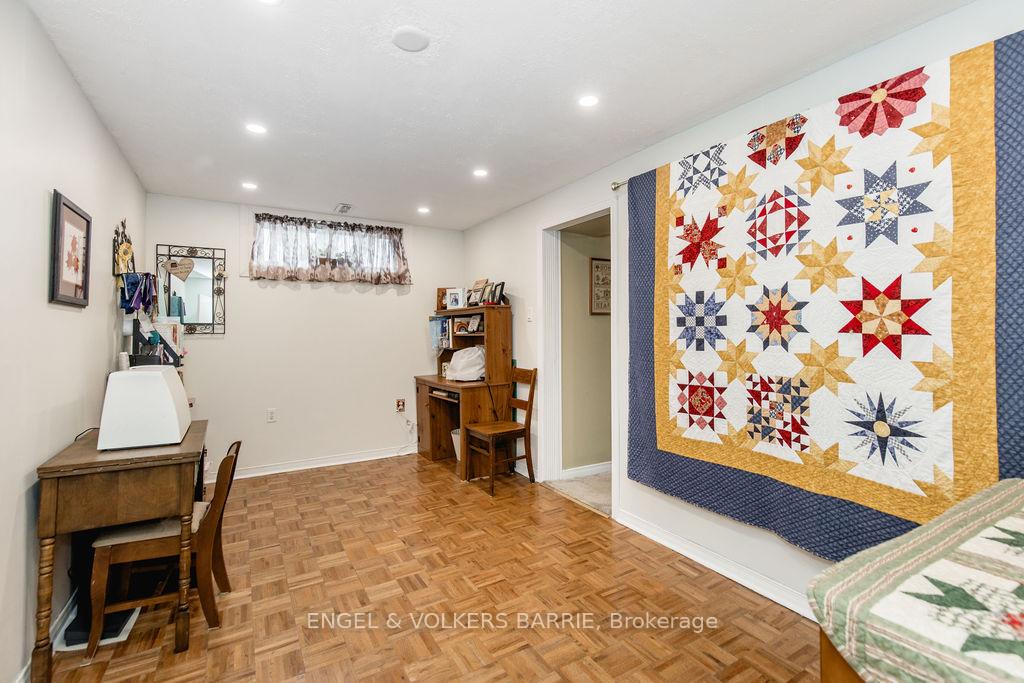 68 Ottaway Avenue