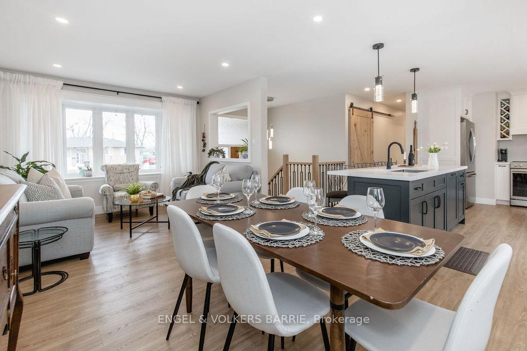 68 Ottaway Avenue