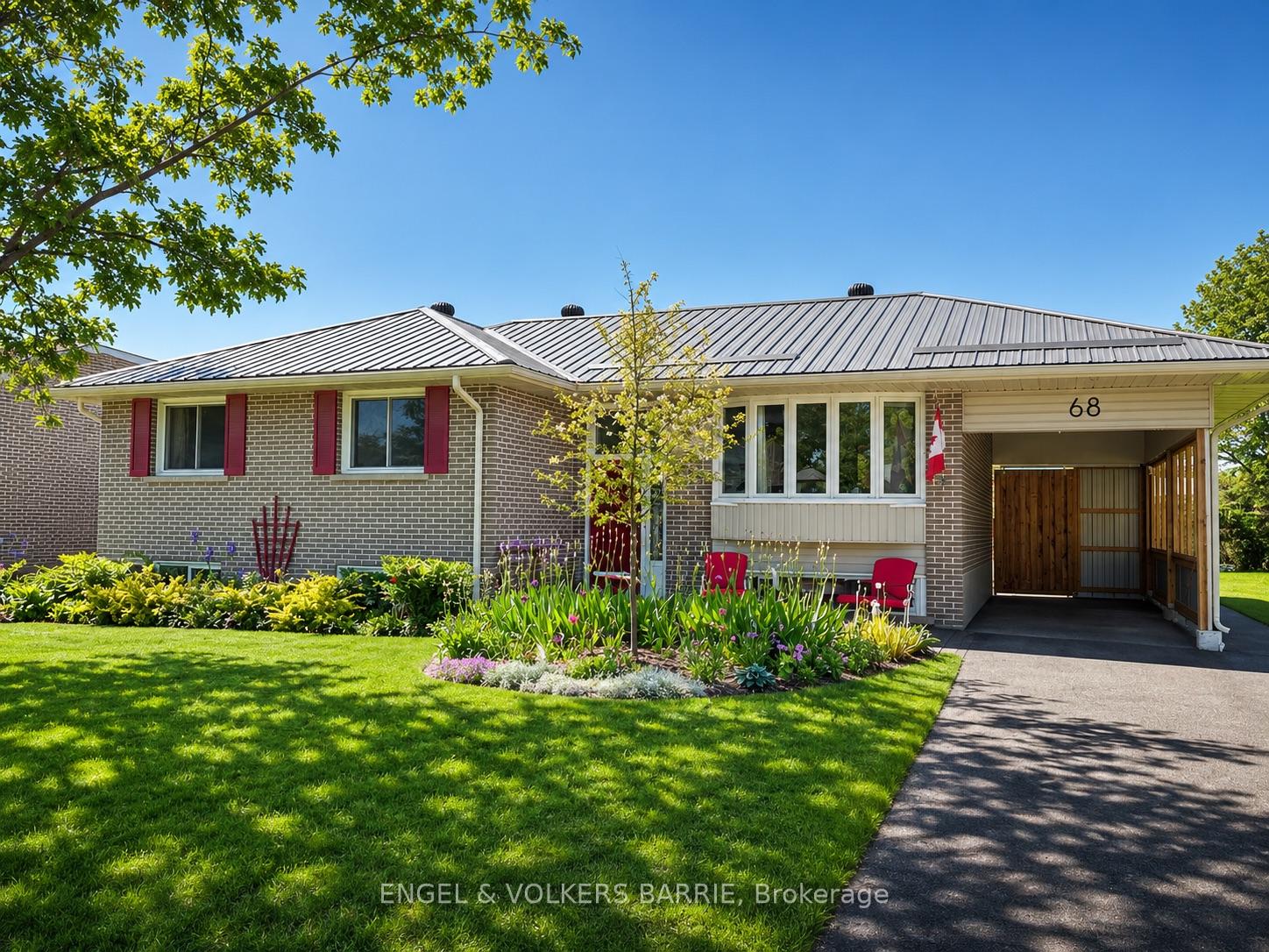68 Ottaway Avenue